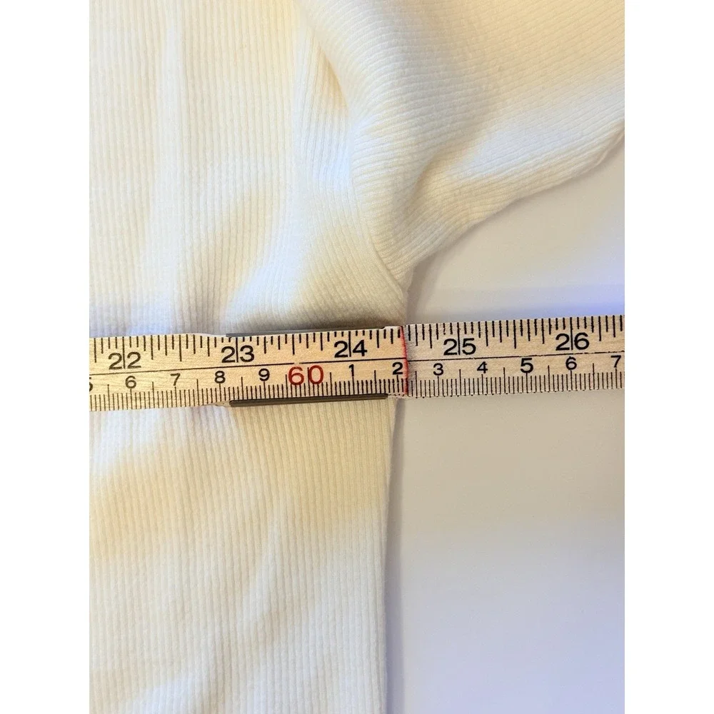 Athleta Cream Colored V Back Long Sleeve Sweater Size Extra Large XL Women's